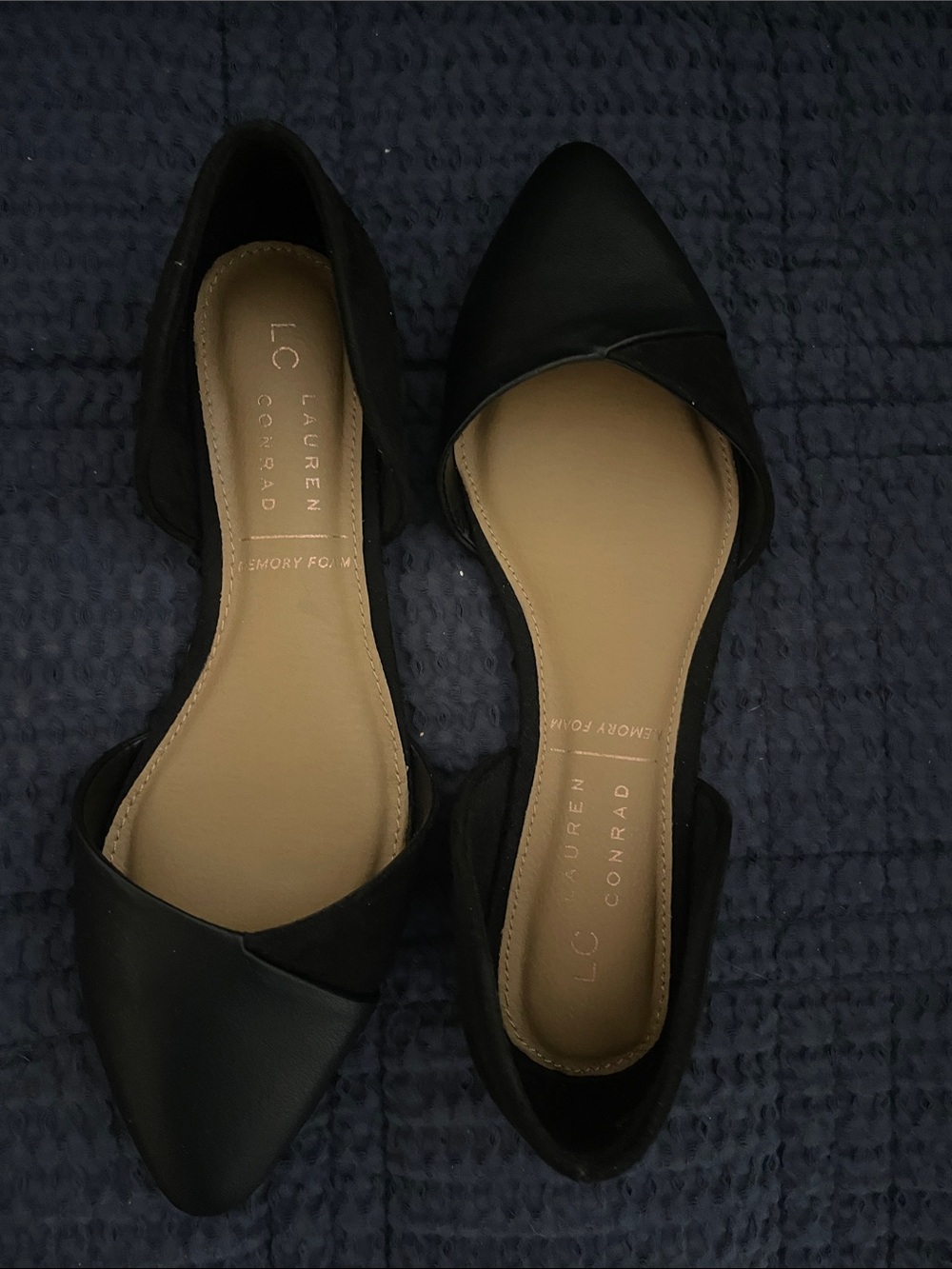 LC Lauren Conrad Black Pointed D'Orsay Flats with Tan Insole